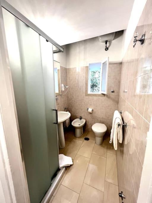 Hotel Virginia Apartaments - Stazione Termini Róma Kültér fotó
